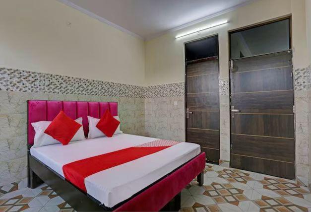 Hotel Thanks New Delhi
